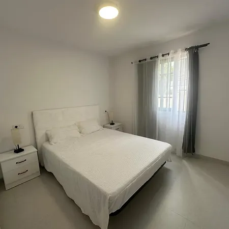 Apartment Bajo En Playa Romana